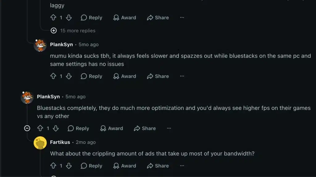 Reddit thread discussing MuMu vs BlueStacks performance, with users reporting lag, higher FPS, and ads concerns
